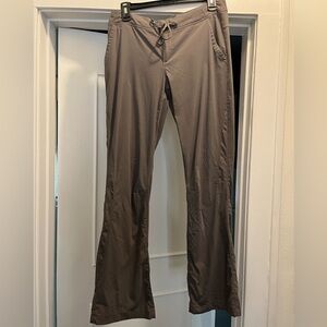 Columbia Omni Shield Advanced Pants size 10